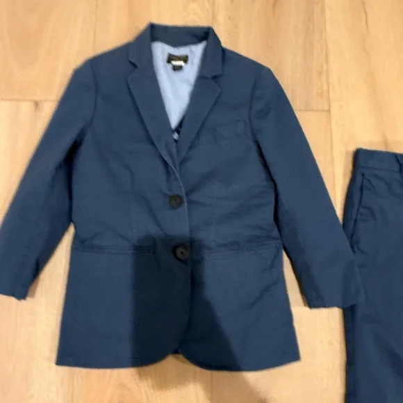 J crew size 6/7 Navy Blue Suit - Picture 2 of 4